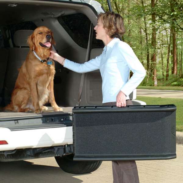 Suitable for dogs up to 85kg Foldable Aluminium Telescopic Dog Ramp A Perfect Way to Help your Dog In and Out of the Car 